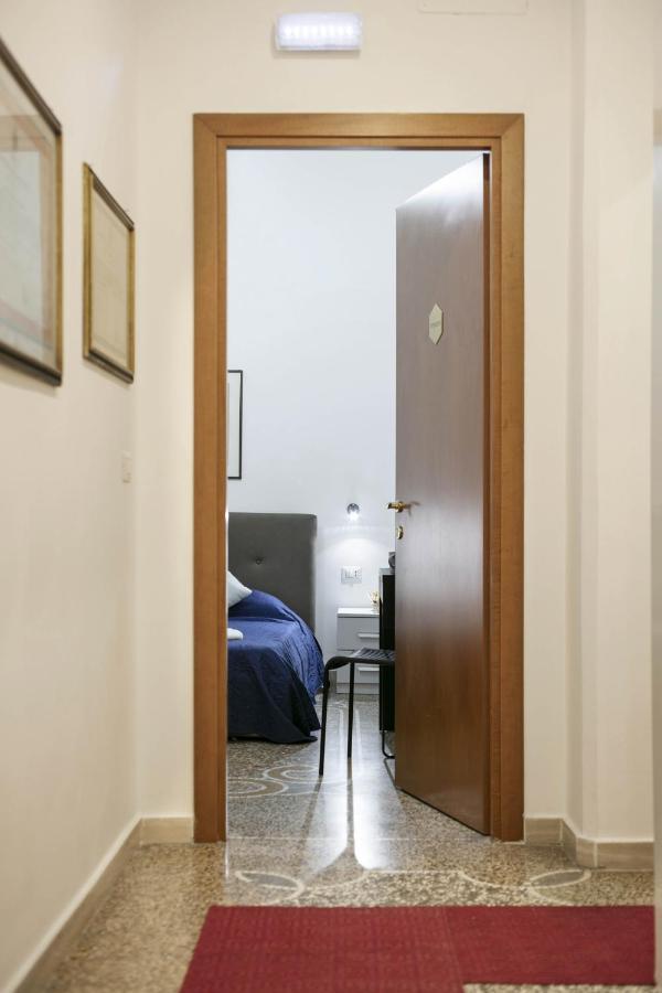 Lorenzo'S - Vatican Guest House Rome Exterior photo